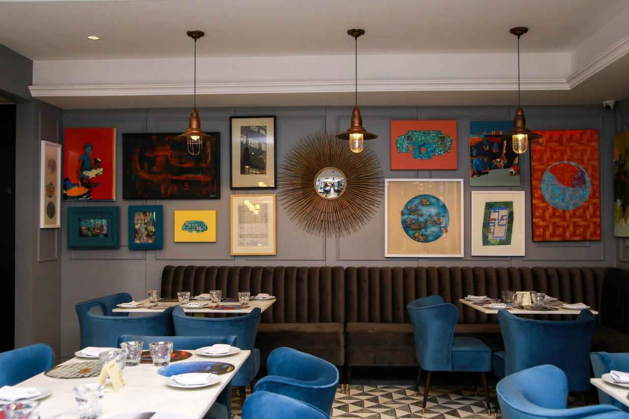 Ambiance Boutique Art Hotel 라호르 외부 사진 Interior of the restaurant