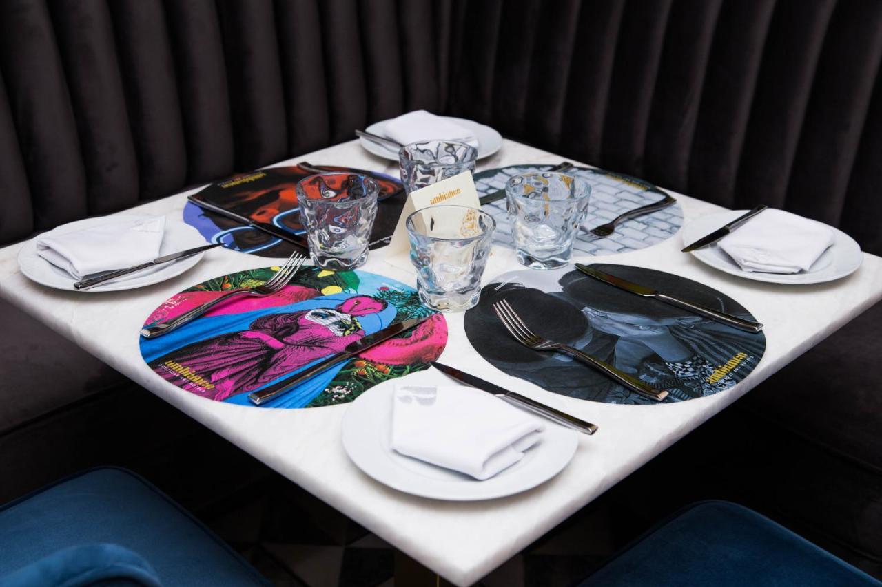 Ambiance Boutique Art Hotel 라호르 외부 사진 Placemats