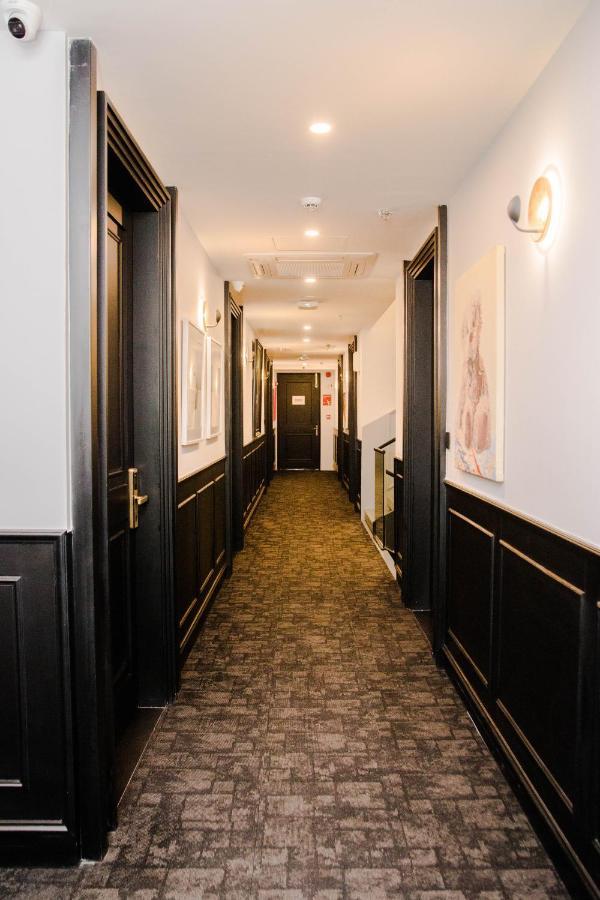 Ambiance Boutique Art Hotel 라호르 외부 사진 A typical corridor