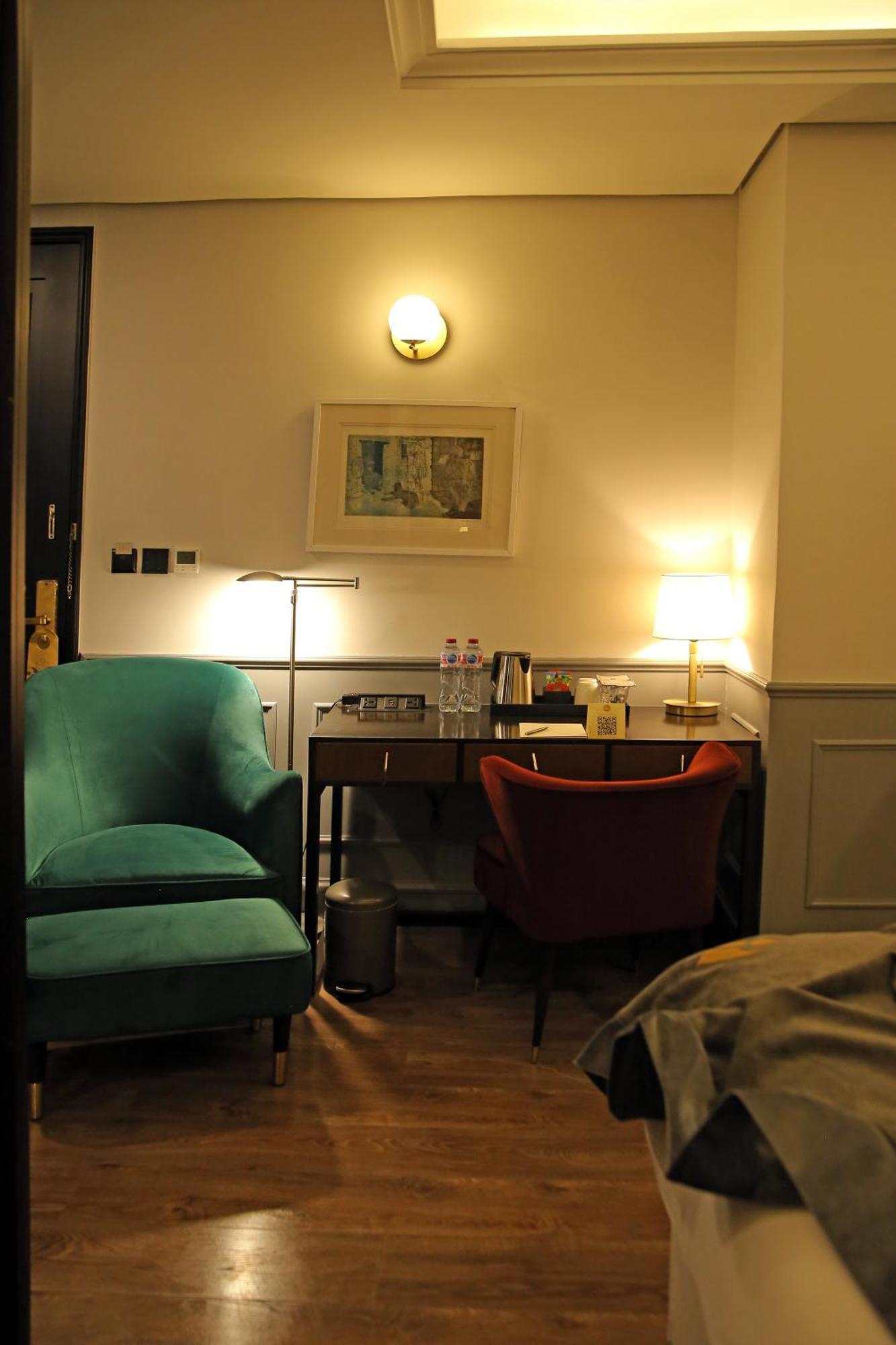 Ambiance Boutique Art Hotel 라호르 객실 사진 A room at the hotel