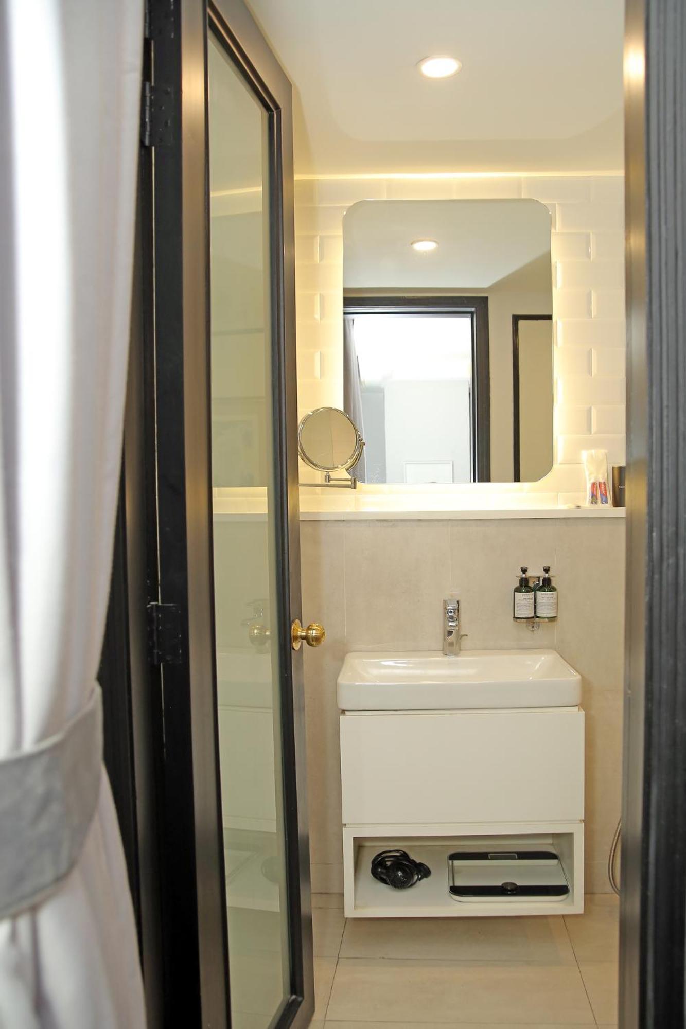Ambiance Boutique Art Hotel 라호르 객실 사진 A wet room